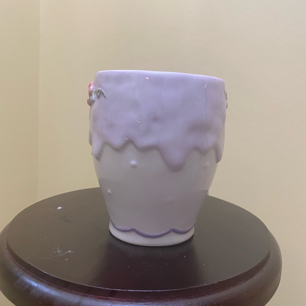 2004 Avon President's Club Mug
Birthday Gift Collection - Picture 3 of 5
